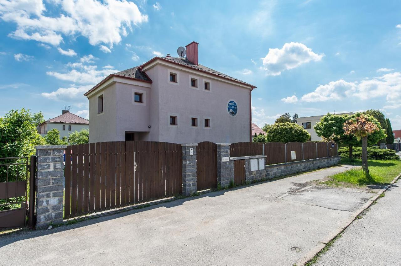 Penzion Leknin Třeboň Buitenkant foto